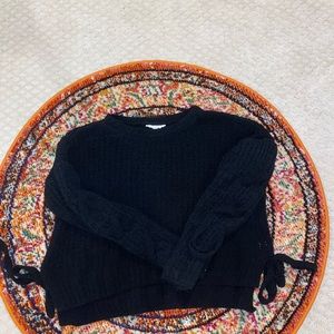 Sweater with braid/tie details